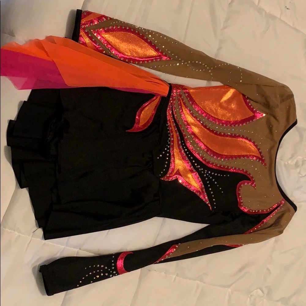 Ice skating long-sleeved competition dress